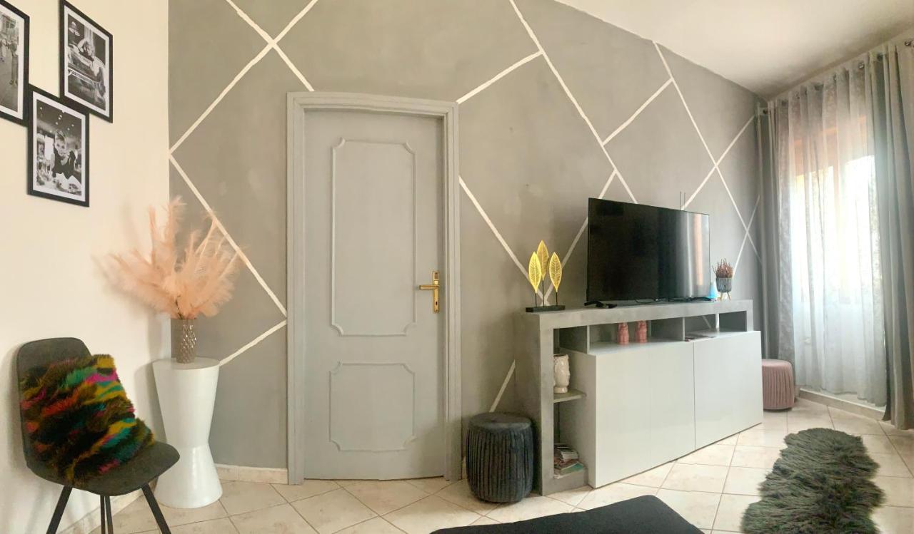 فيلا Butterfly House فيلابوتزو المظهر الخارجي الصورة